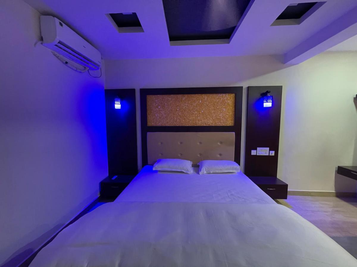 Bassac Residency Hotel Changanacheri ภายนอก รูปภาพ